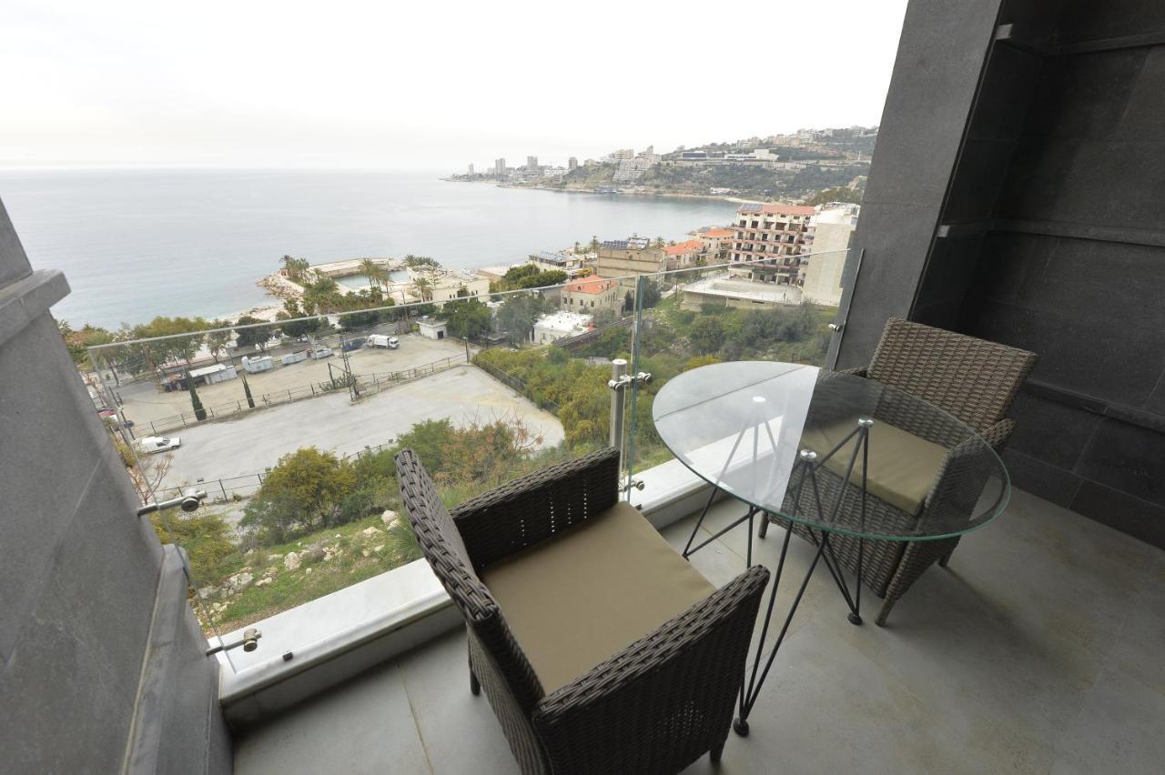 Zett Hotel Джуния Екстериор снимка