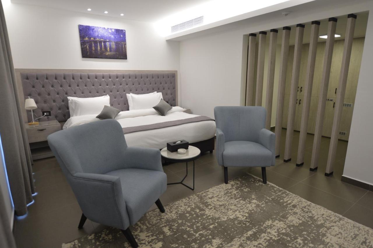 Zett Hotel Джуния Екстериор снимка