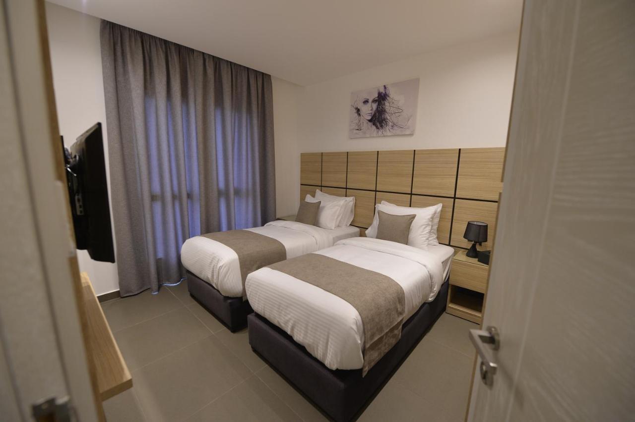 Zett Hotel Джуния Екстериор снимка