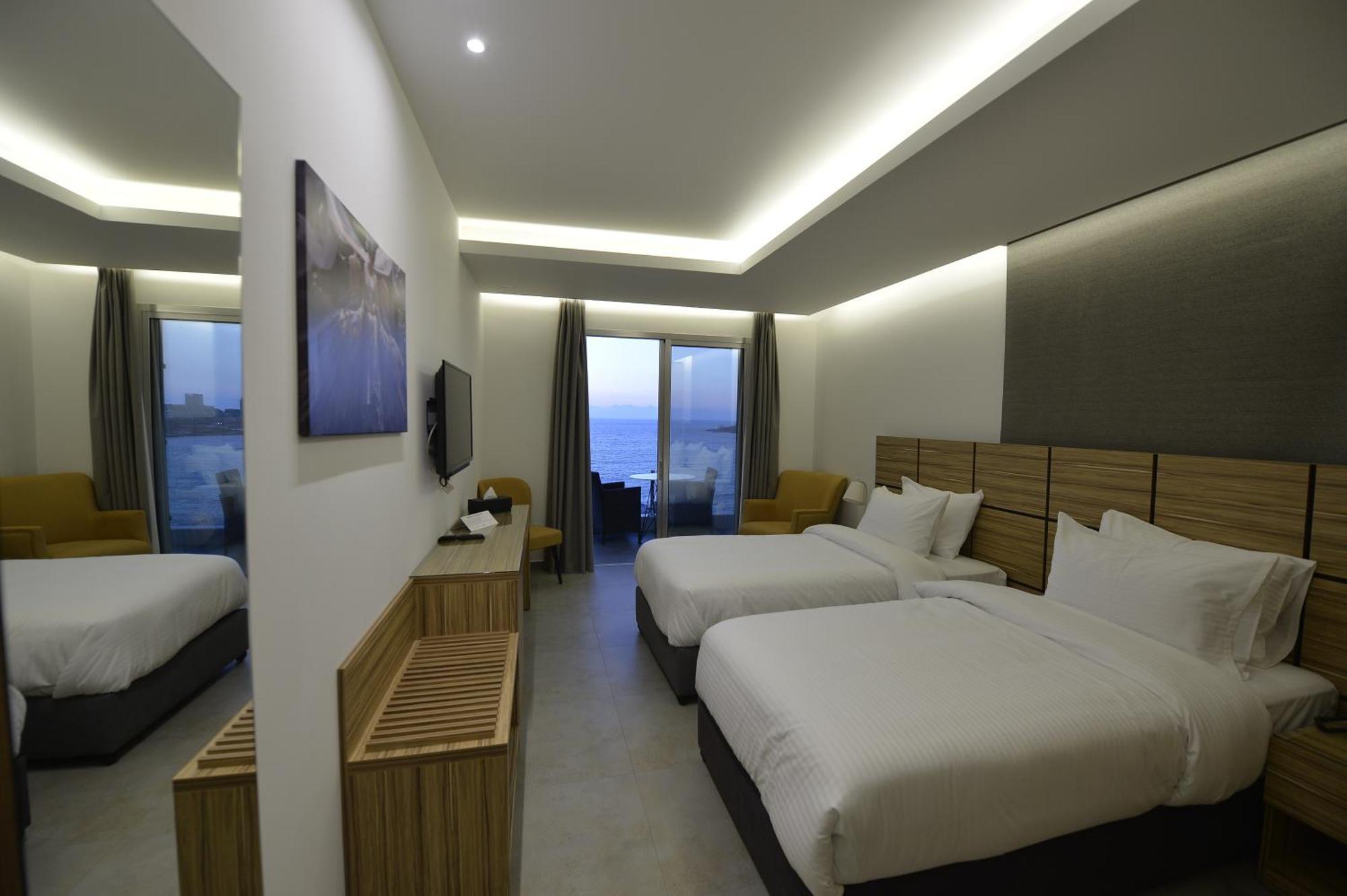 Zett Hotel Джуния Екстериор снимка