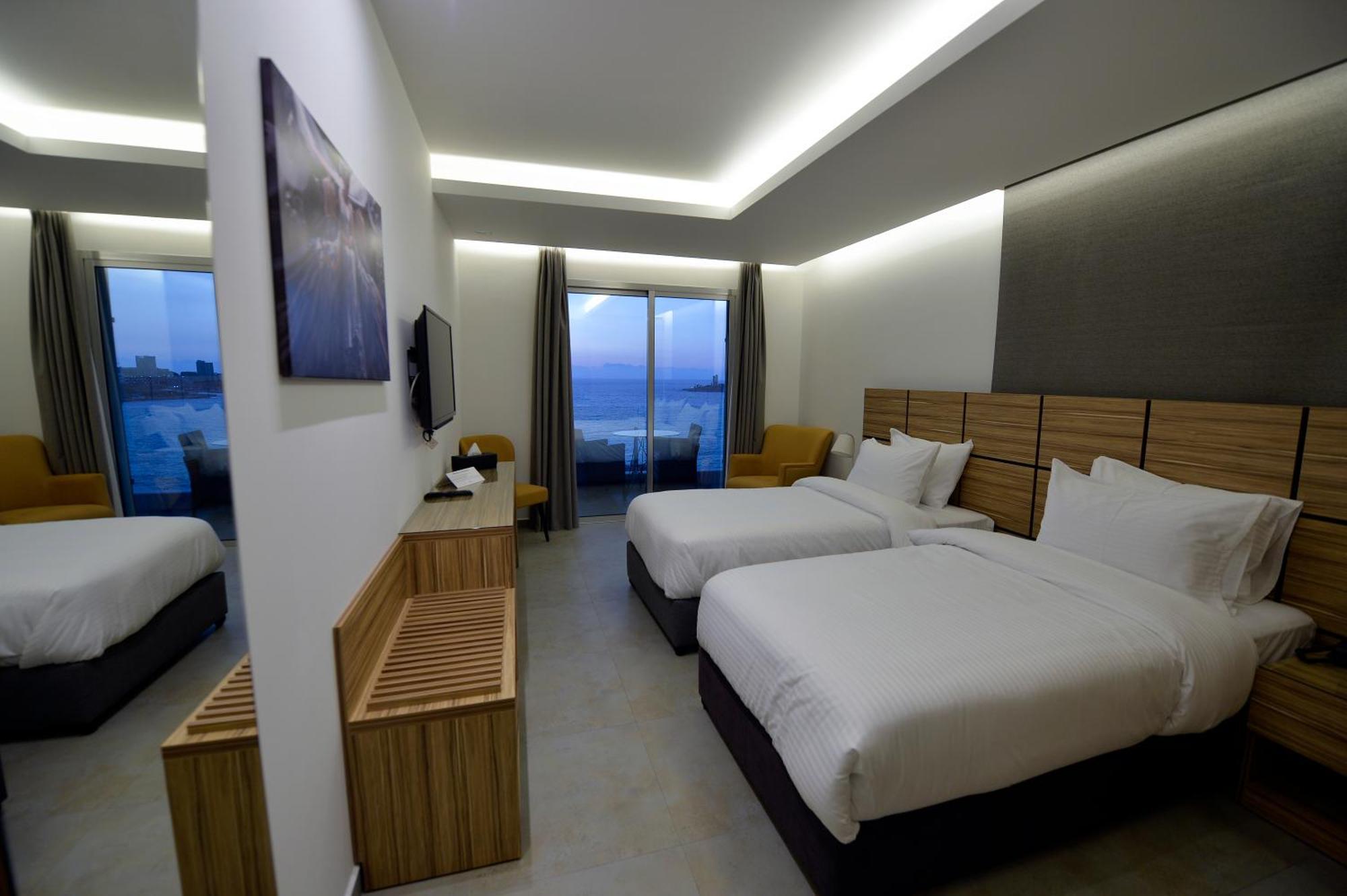 Zett Hotel Джуния Екстериор снимка